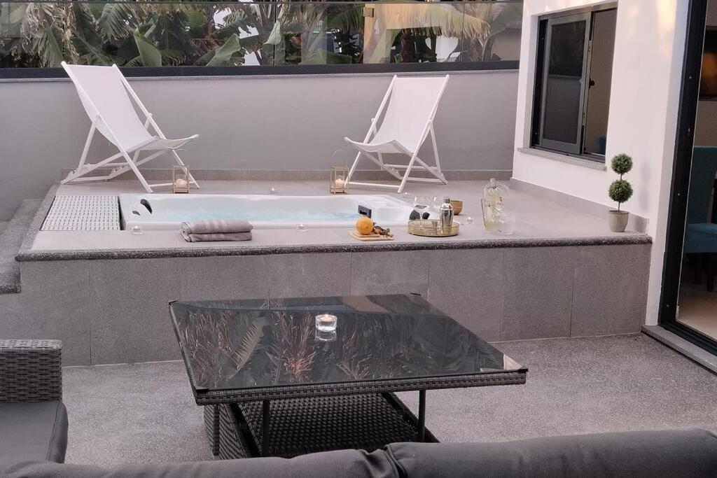 Sunset Avenue For Couple W/ Jacuzzi Hot Water